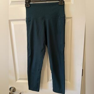 Senita Athletics Women’s 7/8 Leggings Teal Leopard Print Side Pockets Size M